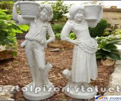 Set statuete copii cu coșulețe, alb marmorat, model J3,J4.