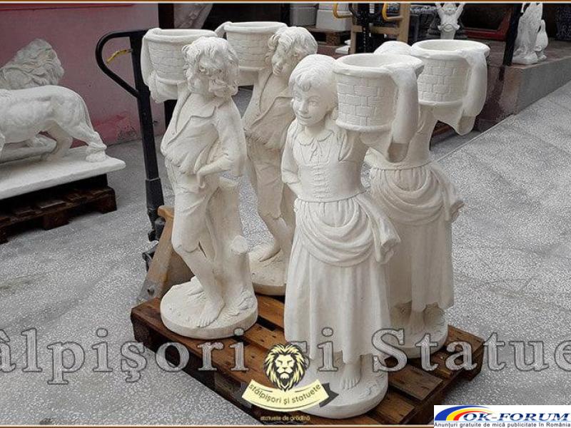 Set statuete copii cu coșulețe, alb marmorat, model J3,J4. - 3
