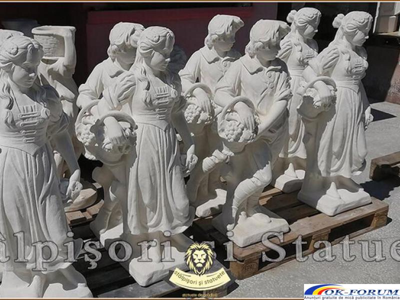 Set statuete băiat și fată, alb marmorat, model S43. - 3