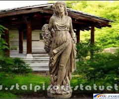 Statuetă domnița cu flori, auriu patinat, model S50.