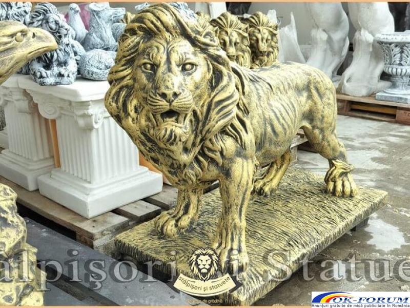 Statuetă leu mare în picioare, auriu antichizat, model S33. - 2