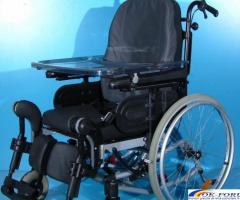 Scaun cu rotile nepliabil pentru adulti